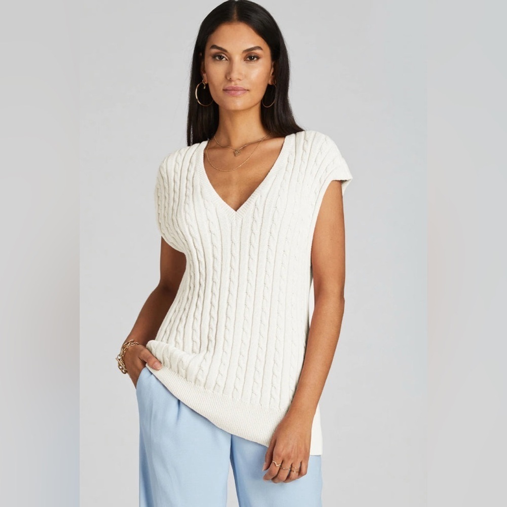 NWT 525 AMERICA WOMEN'S V-NECK CABLE SWEATER VEST,‎ SIZE M/L